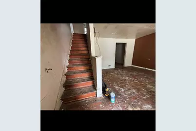 2526 Bedford Ave, Pittsburgh, PA 15219 - Photo 10