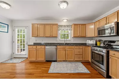 1042 S Lake Dr, Pine Township, PA 15044 - Photo 12