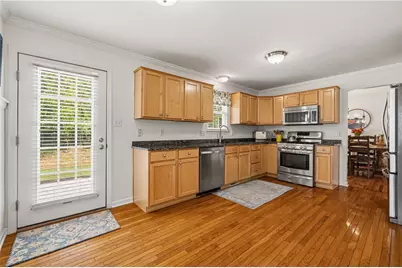 1042 S Lake Dr, Pine Township, PA 15044 - Photo 10