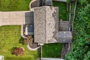 14 Fawnvue Dr, Robinson Twp, PA 15136 - Photo 34