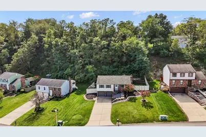 14 Fawnvue Dr, Robinson Twp, PA 15136 - Photo 36