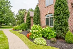 4011 Muirfield Dr, Collier Township, PA 15142 - Photo 4