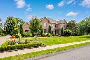 4011 Muirfield Dr, Collier Township, PA 15142 - Photo 1