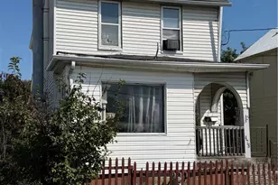 478 7th St, Donora, PA 15033 - Photo 1