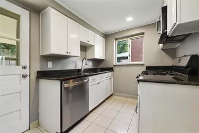 8106 Chaske St, Pittsburgh, PA 15147 - Photo 2