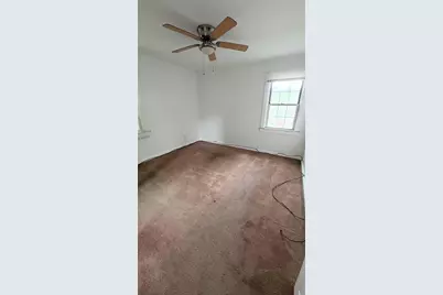 1102 Milan Ave, Pittsburgh, PA 15226 - Photo 10