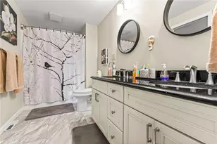 1585 Pineview Dr, Pittsburgh, PA 15241 - Photo 20