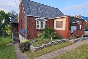 1918 Vermont Ave, West Mifflin, PA 15122 - Photo 2