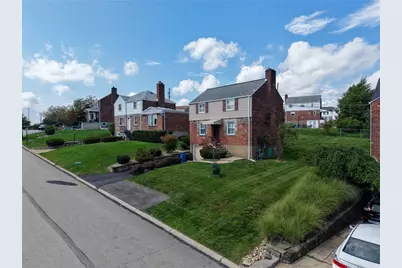 5362 Fieldcrest Dr, Pittsburgh, PA 15236 - Photo 4