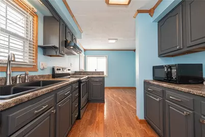 1004 Sunset Blvd, Ellwood City, PA 16117 - Photo 16