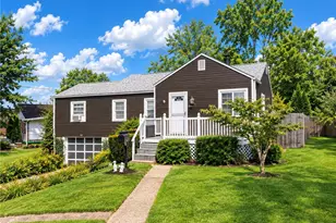 1004 Sunset Blvd, Ellwood City, PA 16117 - Photo 1