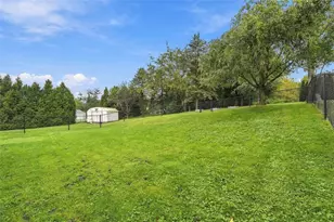 98 Sunridge Dr, Economy, PA 15042 - Photo 40