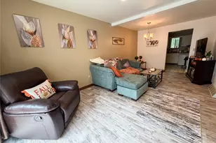 608 Maplewood Ct, Ross Twp, PA 15237 - Photo 16