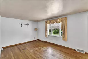 2831 Sageman Ave, Pittsburgh, PA 15226 - Photo 4