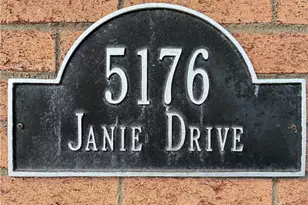 5176 Janie Dr, Pittsburgh, PA 15227 - Photo 22