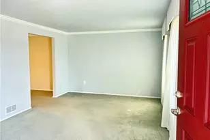 5176 Janie Dr, Pittsburgh, PA 15227 - Photo 2