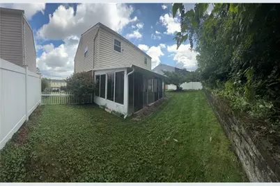 5176 Janie Dr, Pittsburgh, PA 15227 - Photo 20