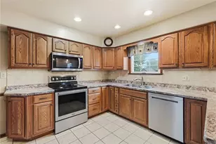 810 15th Ave, Beaver Falls, PA 15010 - Photo 12