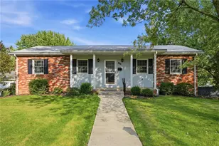 810 15th Ave, Beaver Falls, PA 15010 - Photo 2