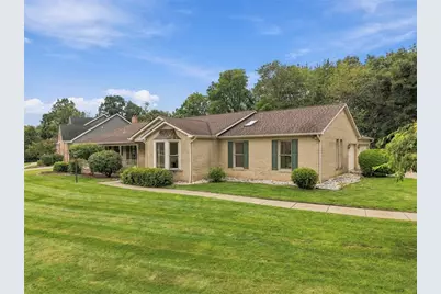 202 Elmhurst Circle, Cranberry Township, PA 16066 - Photo 2