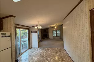 215 Glenford Dr, Chicora Boro, PA 16025 - Photo 16
