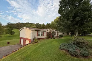 215 Glenford Dr, Chicora Boro, PA 16025 - Photo 4