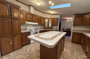 215 Glenford Dr, Chicora Boro, PA 16025 - Photo 14