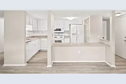 8005 Revere Pl, Hopewell Township, PA 15001 - Photo 4