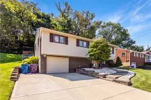 470 Crestview Dr, Pittsburgh, PA 15239 - Photo 2