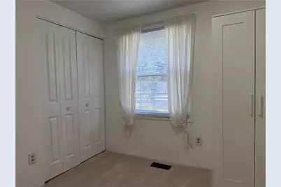 577 Surfside Dr, Pittsburgh, PA 15239 - Photo 18