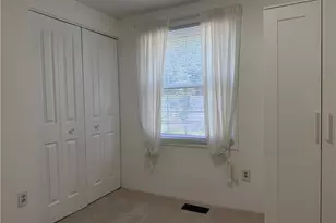 577 Surfside Dr, Pittsburgh, PA 15239 - Photo 18