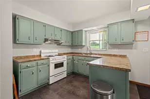 52 Carries Dr, Hanover Township, PA 15021 - Photo 4