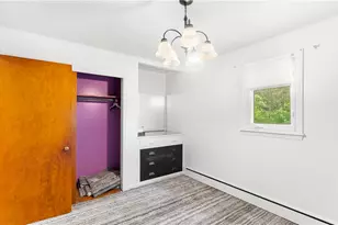 98 Capitol Ct, Farrell, PA 16121 - Photo 10