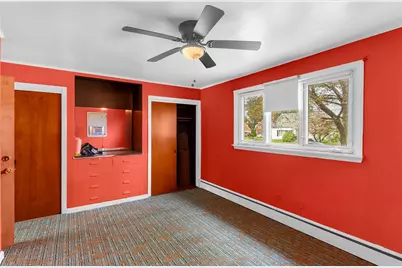 98 Capitol Ct, Farrell, PA 16121 - Photo 8