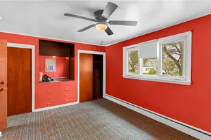 98 Capitol Ct, Farrell, PA 16121 - Photo 8