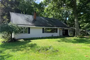 326 Frazier Dr, Neshannock Township, PA 16105 - Photo 2