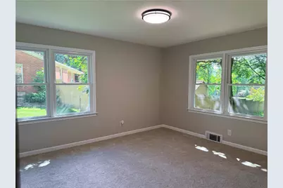 326 Frazier Dr, Neshannock Township, PA 16105 - Photo 24