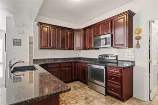 208 Adams Pointe Blvd, Adams Township, PA 16046 - Photo 10