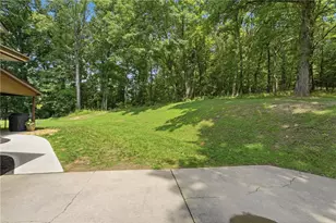 143 W Cruikshank Rd, Middlesex Township, PA 16002 - Photo 2