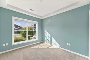 425 River Gln Dr, Baden, PA 15005 - Photo 6