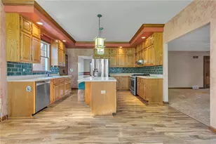 139 Radcliff, Center Township, PA 15001 - Photo 6