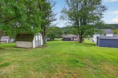 857 Pleasant Hills Dr, South Strabane, PA 15301 - Photo 20