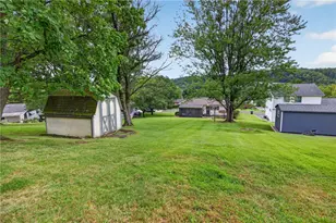 857 Pleasant Hills Dr, South Strabane, PA 15301 - Photo 20