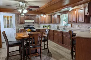 424 Scottdale Ave, Scottdale, PA 15683 - Photo 2