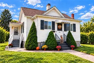 424 Scottdale Ave, Scottdale, PA 15683 - Photo 1