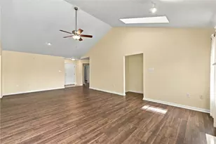 1010 Sunnyfield Ct, Penn Twp, PA 15636 - Photo 6