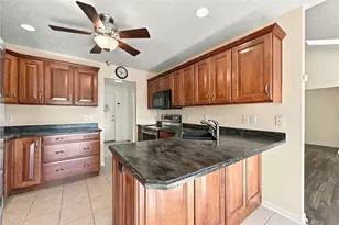 1010 Sunnyfield Ct, Penn Twp, PA 15636 - Photo 10