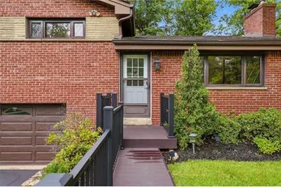 624 Fort Couch Rd, Pittsburgh, PA 15241 - Photo 6
