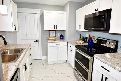 426 Wayne Ave, Ellwood City, PA 16117 - Photo 16