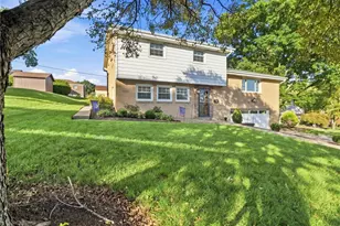 569 Pat Haven Dr, Pittsburgh, PA 15243 - Photo 2